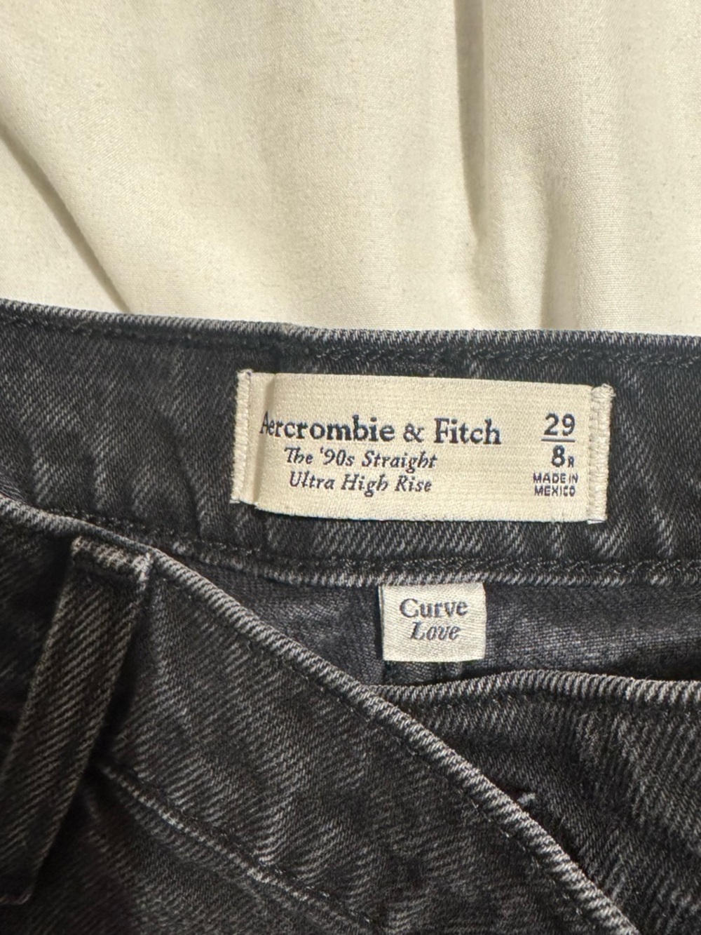 Abercrombie & Fitch Women’s 90’s Straight Jeans - Black Wash